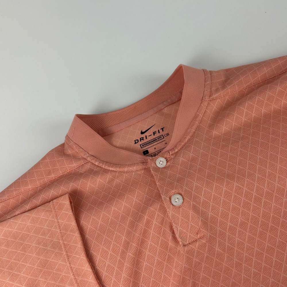 Nike Dri-FIT Mens L Blade Collar Polo Shirt Standard Fit Golf Peach Diamond Grid